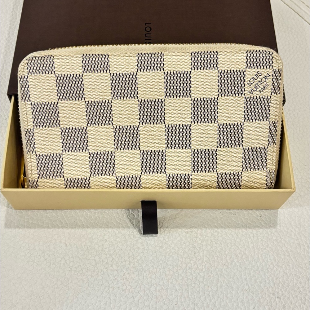 Louis Vuitton Zippy Compact Azur Wallet